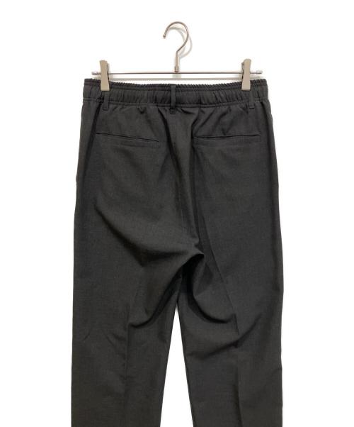 URBAN RESEARCH（アーバンリサーチ）URBAN RESEARCH (アーバンリサーチ) トロワッシャースラックス グレー サイズ:Mの古着・服飾アイテム