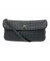BOTTEGA VENETA（ボッテガベネタ）の古着「イントレチャート レザーショルダーバッグ」｜ブラック