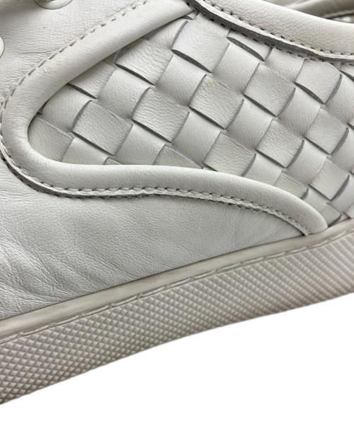 BOTTEGA VENETA（ボッテガベネタ）BOTTEGA VENETA (ボッテガベネタ) イントレチャートレザースニーカー ホワイト サイズ:43の古着・服飾アイテム