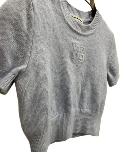 T by ALEXANDER WANG（ティーバイアレキサンダーワン）T by ALEXANDER WANG (ティーバイアレキサンダーワン) ロゴエンボス クロップドニット スカイブルー サイズ:Sの古着・服飾アイテム
