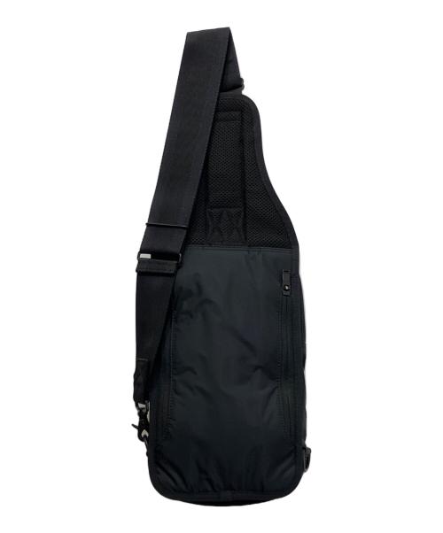 PORTER（ポーター）PORTER (ポーター) トライブ スリングショルダーバッグ ブラックの古着・服飾アイテム
