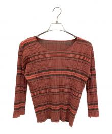 PLEATS PLEASE（プリーツプリーズ）の古着「総柄プリーツカットソー」｜レッド