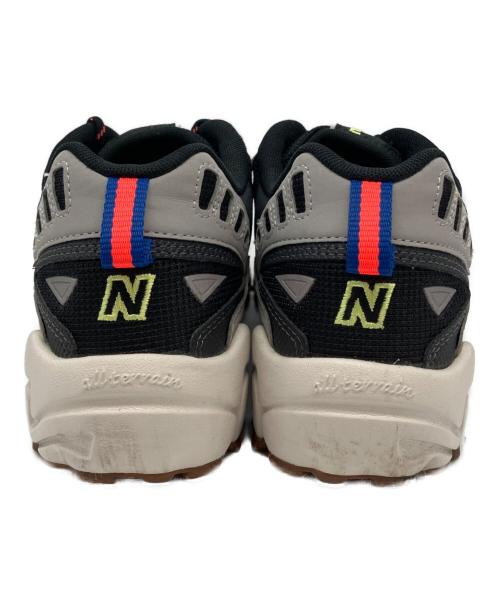 NEW BALANCE（ニューバランス）NEW BALANCE (ニューバランス) ローカットスニーカー ブラック×グレー サイズ:26.5の古着・服飾アイテム