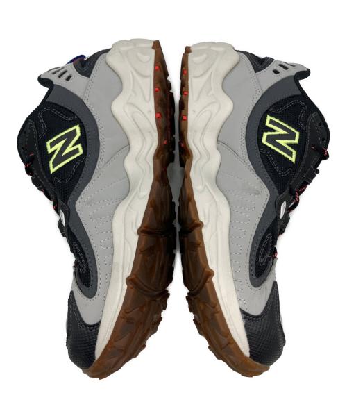 NEW BALANCE（ニューバランス）NEW BALANCE (ニューバランス) ローカットスニーカー ブラック×グレー サイズ:26.5の古着・服飾アイテム