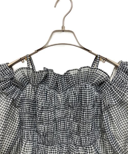 Snidel（スナイデル）Snidel (スナイデル) Sustainaギャザーオフショルブラウス ホワイト×ブラック サイズ:Ｆの古着・服飾アイテム