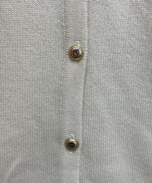 CHANEL（シャネル）CHANEL (シャネル) シャネルボタン カシミヤカーディガン ベージュ サイズ:不明の古着・服飾アイテム