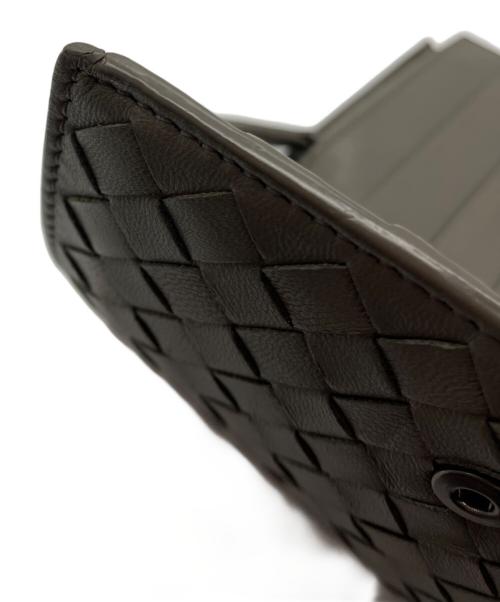 BOTTEGA VENETA（ボッテガベネタ）BOTTEGA VENETA (ボッテガベネタ) イントレチャート2つ折り財布 ブラウンの古着・服飾アイテム