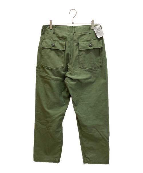 CIOTA（シオタ）CIOTA (シオタ) スビンコットンムラ糸バックサテンベイカーパンツ グリーン サイズ:5の古着・服飾アイテム