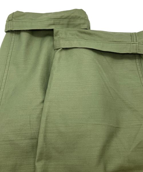 CIOTA（シオタ）CIOTA (シオタ) スビンコットンムラ糸バックサテンベイカーパンツ グリーン サイズ:5の古着・服飾アイテム