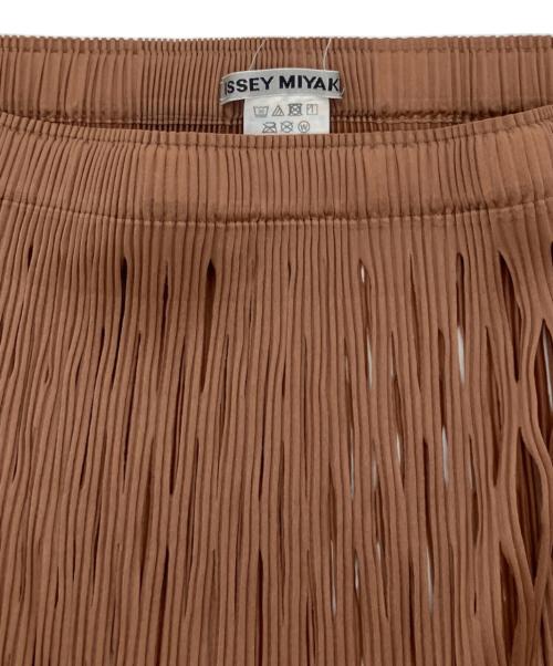 ISSEY MIYAKE（イッセイミヤケ）ISSEY MIYAKE (イッセイミヤケ) スカート ブラウン サイズ:2の古着・服飾アイテム