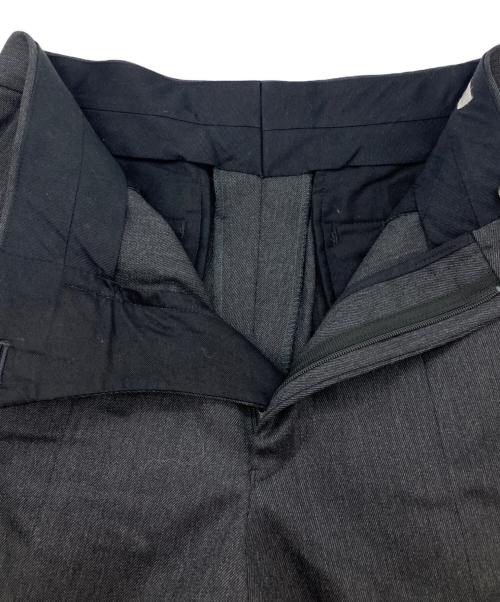 JOHN LAWRENCE SULLIVAN（ジョン ローレンス サリバン）JOHN LAWRENCE SULLIVAN (ジョン ローレンス サリバン) GABARDINE HOLLOWED OUT TROUSERS ネイビー サイズ:Sの古着・服飾アイテム