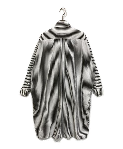 ticca（ティッカ）ticca (ティッカ) シャツワンピース ホワイト×ブラック サイズ:freeの古着・服飾アイテム