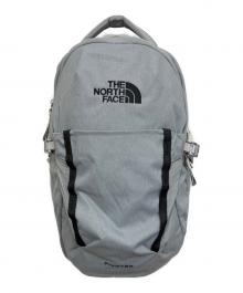 THE NORTH FACE（ザ ノース フェイス）の古着「PIVOTERリュック」｜グレー