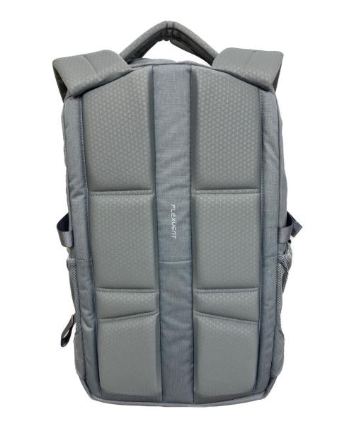 THE NORTH FACE（ザ ノース フェイス）THE NORTH FACE (ザ ノース フェイス) PIVOTERリュック グレーの古着・服飾アイテム