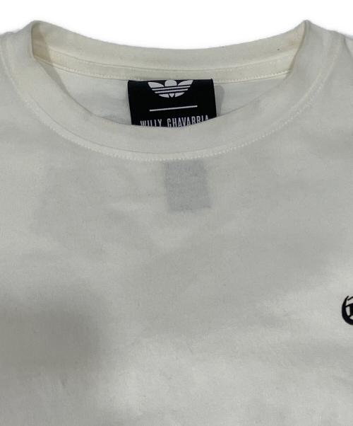 adidas（アディダス）adidas (アディダス) WILLY CHAVARRIA (ウィリーチャバリア) LOGO SHORT SLEEVE T-SHIRT ホワイト サイズ:XLの古着・服飾アイテム