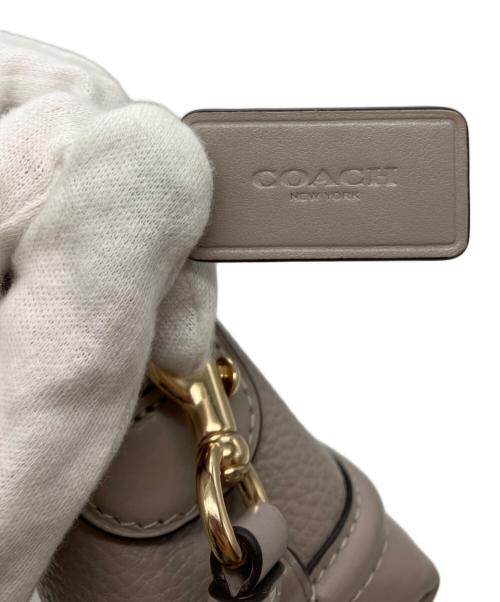 COACH（コーチ）COACH (コーチ) ショルダーバッグ ベージュの古着・服飾アイテム