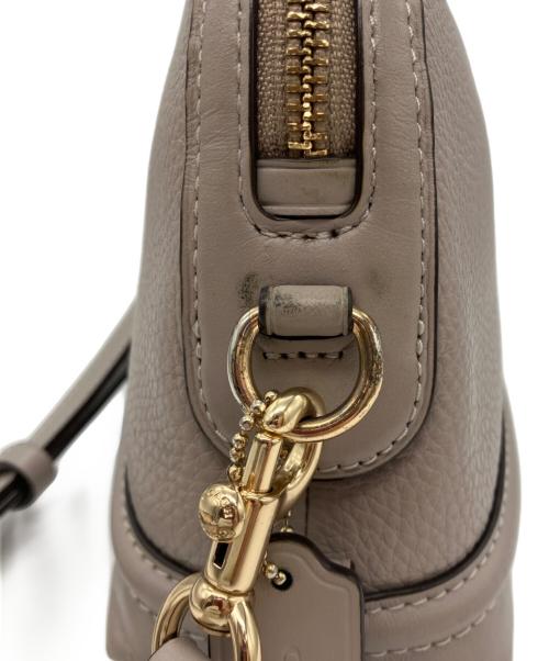 COACH（コーチ）COACH (コーチ) ショルダーバッグ ベージュの古着・服飾アイテム