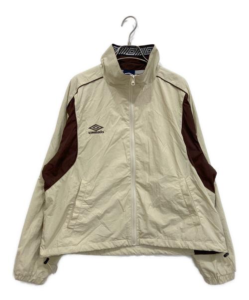 FREAK'S STORE（フリークスストア）FREAK'S STORE (フリークスストア) UMBRO (アンブロ) 26SS 別注 Nylon Track Jacket ベージュ サイズ:Mの古着・服飾アイテム