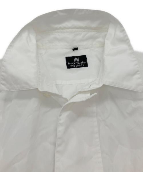 IM ISSEY MIYAKE（アイエムイッセイミヤケ）im ISSEY MIYAKE (アイエムイッセイミヤケ) the shirts ドレスシャツ ホワイト サイズ:Mの古着・服飾アイテム