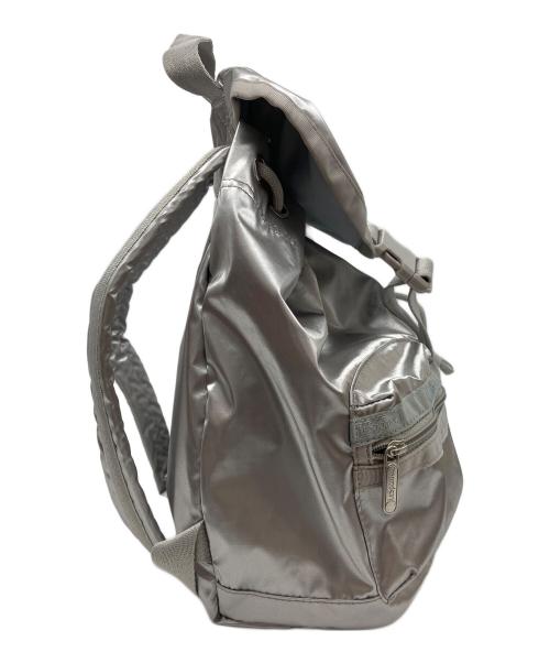 LeSportsac（レスポートサック）LeSportsac (レスポートサック) Snidel (スナイデル) SMALL VOYAGER MH コラボリュック シルバーの古着・服飾アイテム