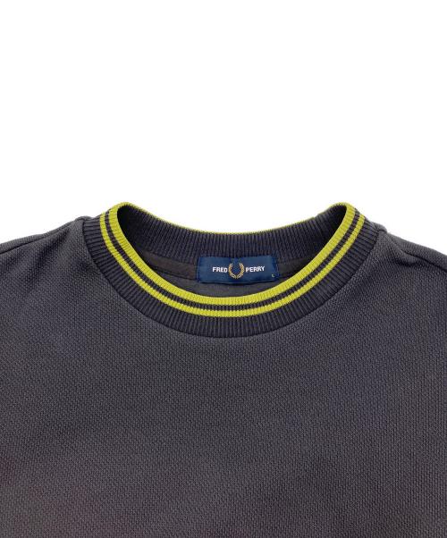 FRED PERRY（フレッドペリー）FRED PERRY (フレッドペリー) ロゴ ロングスリーブカットソー グレー サイズ:Lの古着・服飾アイテム