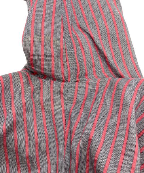 Vivienne Westwood RED LABEL（ヴィヴィアンウエストウッドレッドレーベル）Vivienne Westwood RED LABEL (ヴィヴィアンウエストウッドレッドレーベル) ストライプシャツ グレー×ピンク サイズ:2の古着・服飾アイテム