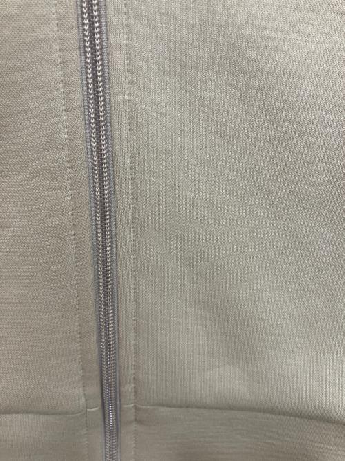 LACOSTE（ラコステ）LACOSTE (ラコステ) ショルダーテーピングダブルフェイススェットブルゾン ベージュ サイズ:Sの古着・服飾アイテム