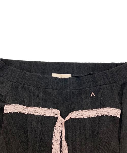 ANDMARY（アンドマリー）andmary (アンドマリー) Della ribbon tops pink ブラック サイズ:freeの古着・服飾アイテム