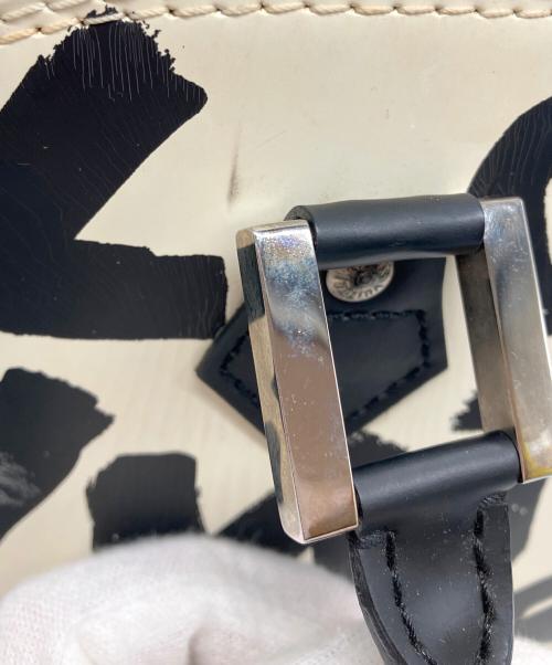 LOUIS VUITTON（ルイ ヴィトン）LOUIS VUITTON (ルイ ヴィトン) モノグラム・グラフィティ アルマMM ハンドバッグ ホワイト×ブラックの古着・服飾アイテム