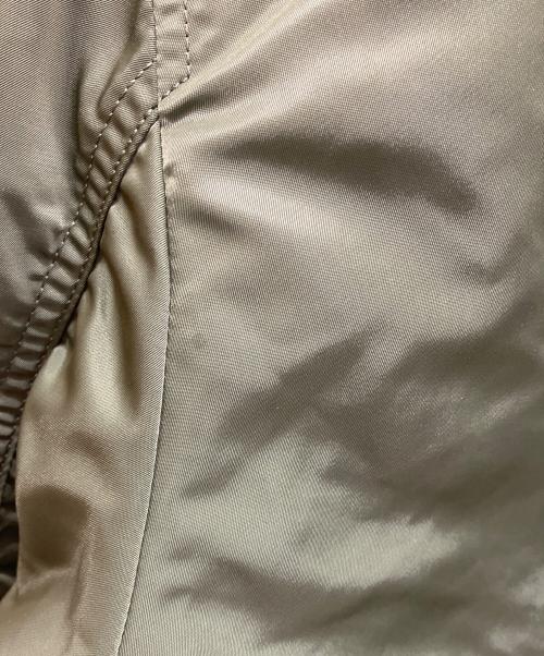 ALPHA INDUSTRIES（アルファインダストリーズ）ALPHA INDUSTRIES (アルファインダストリーズ) MA-1ジャケット カーキ サイズ:Lの古着・服飾アイテム