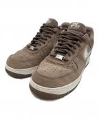 NIKEナイキ）の古着「AIR FORCE 1 07 LV8 ローカットスニーカー」｜ブラウン