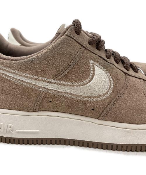 NIKE（ナイキ）NIKE (ナイキ) AIR FORCE 1 07 LV8 ローカットスニーカー ブラウン サイズ:27の古着・服飾アイテム