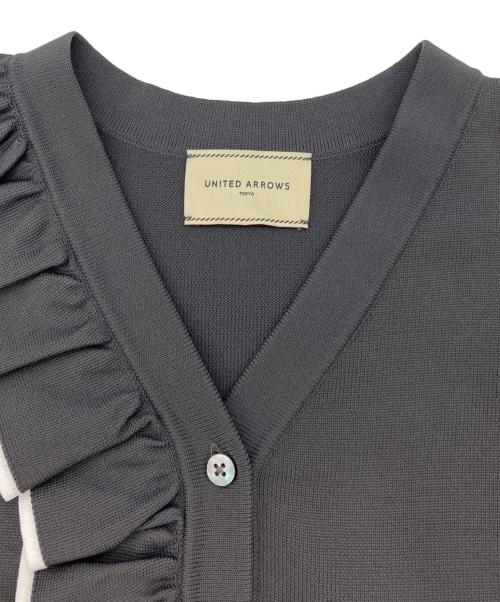 UNITED ARROWS（ユナイテッドアローズ）UNITED ARROWS (ユナイテッドアローズ) ミニマル フリル ショートスリーブ ニット グレー サイズ:freeの古着・服飾アイテム