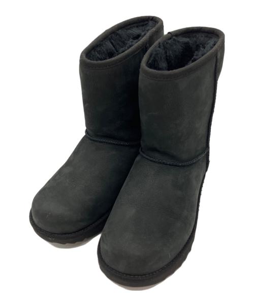 UGG（アグ）UGG (アグ) クラシック ショート II ウォータープルーフ ムートンブーツ ブラック サイズ:24.5の古着・服飾アイテム
