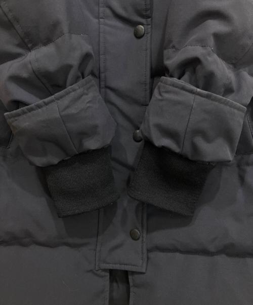 CANADA GOOSE（カナダグース）CANADA GOOSE (カナダグース) MACKENZIE マッケンジー ダウンコート ネイビー サイズ:Ｓの古着・服飾アイテム