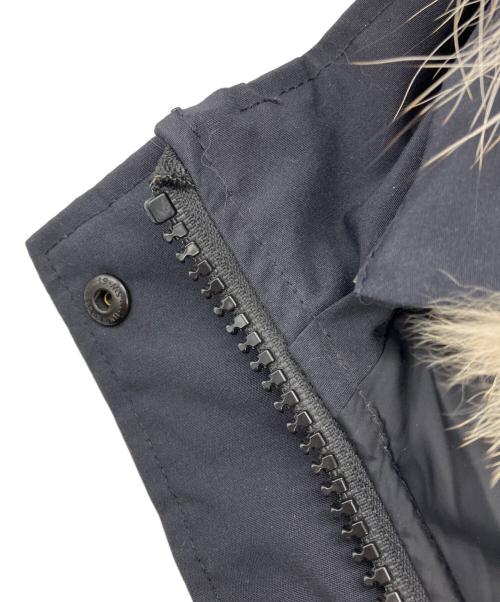 CANADA GOOSE（カナダグース）CANADA GOOSE (カナダグース) MACKENZIE マッケンジー ダウンコート ネイビー サイズ:Ｓの古着・服飾アイテム