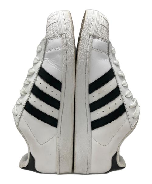 adidas（アディダス）adidas (アディダス) SUPERSTAR ローカットスニーカー ホワイト×ブラック サイズ:27の古着・服飾アイテム