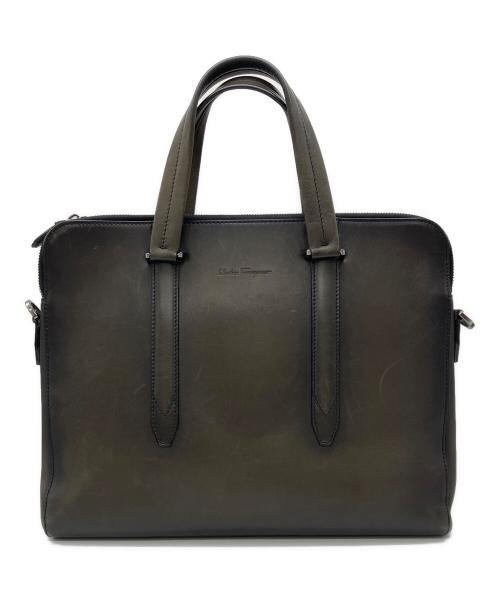 Salvatore Ferragamo（サルヴァトーレ フェラガモ）Salvatore Ferragamo (サルヴァトーレ フェラガモ) ビジネスバッグ カーキの古着・服飾アイテム