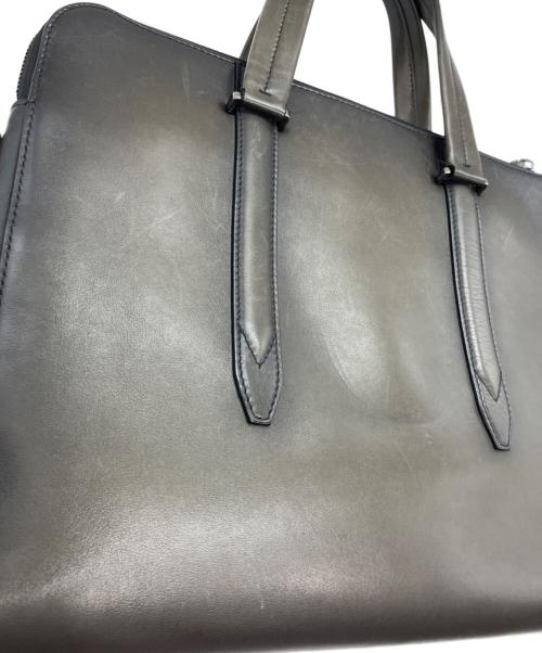 Salvatore Ferragamo（サルヴァトーレ フェラガモ）Salvatore Ferragamo (サルヴァトーレ フェラガモ) ビジネスバッグ カーキの古着・服飾アイテム