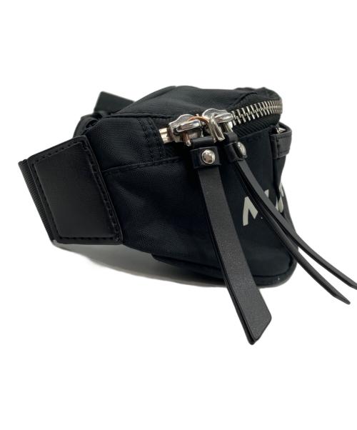 MARC JACOBS（マークジェイコブス）MARC JACOBS (マークジェイコブス) ロゴ ベルト ウエストバッグ ブラックの古着・服飾アイテム