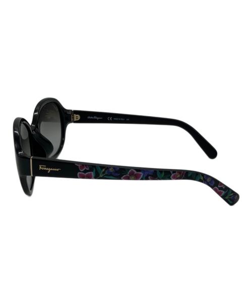 Salvatore Ferragamo（サルヴァトーレ フェラガモ）Salvatore Ferragamo (サルヴァトーレ フェラガモ) サングラス ブラック サイズ:58□15 140の古着・服飾アイテム