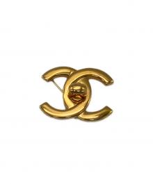 CHANEL（シャネル）の古着「ターンロックココマークブローチ」