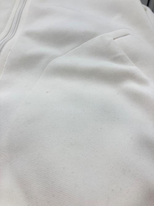 PLAY COMME des GARCONS（プレイコムデギャルソン）PLAY COMME des GARCONS (プレイコムデギャルソン) INVADER (インベーダー) コラボ ジップパーカー アイボリー サイズ:XLの古着・服飾アイテム