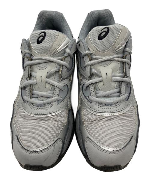 asics（アシックス）asics (アシックス) GEL-NYC ローカットスニーカー グレー サイズ:28の古着・服飾アイテム