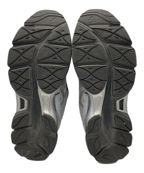 asics（アシックス）asics (アシックス) GEL-NYC ローカットスニーカー グレー サイズ:28の古着・服飾アイテム