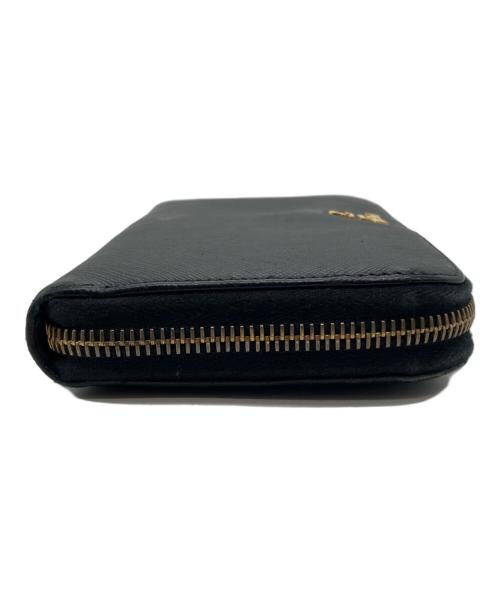 PRADA（プラダ）PRADA (プラダ) SAFFIANO METAL ラウンドファスナーウォレット ブラックの古着・服飾アイテム
