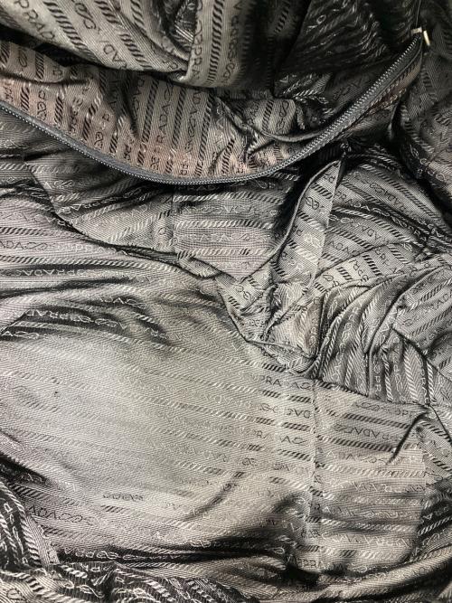 PRADA（プラダ）PRADA (プラダ) ロゴ金具 ナイロンボストンバッグ ブラックの古着・服飾アイテム
