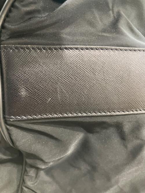 PRADA（プラダ）PRADA (プラダ) ロゴ金具 ナイロンボストンバッグ ブラックの古着・服飾アイテム