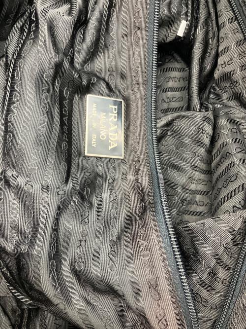 PRADA（プラダ）PRADA (プラダ) ロゴ金具 ナイロンボストンバッグ ブラックの古着・服飾アイテム