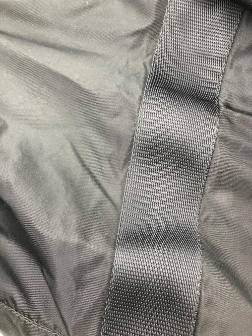 PRADA（プラダ）PRADA (プラダ) ロゴ金具 ナイロンボストンバッグ ブラックの古着・服飾アイテム